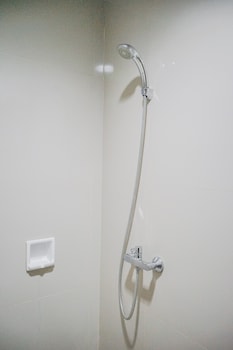 studio apartment at tree park apartment