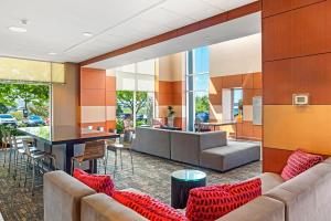 doubletree by hilton roseville minneapolis