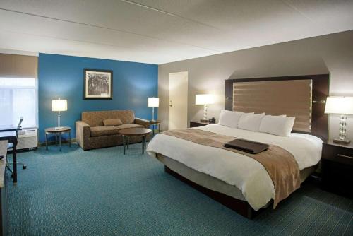 doubletree by hilton roseville minneapolis