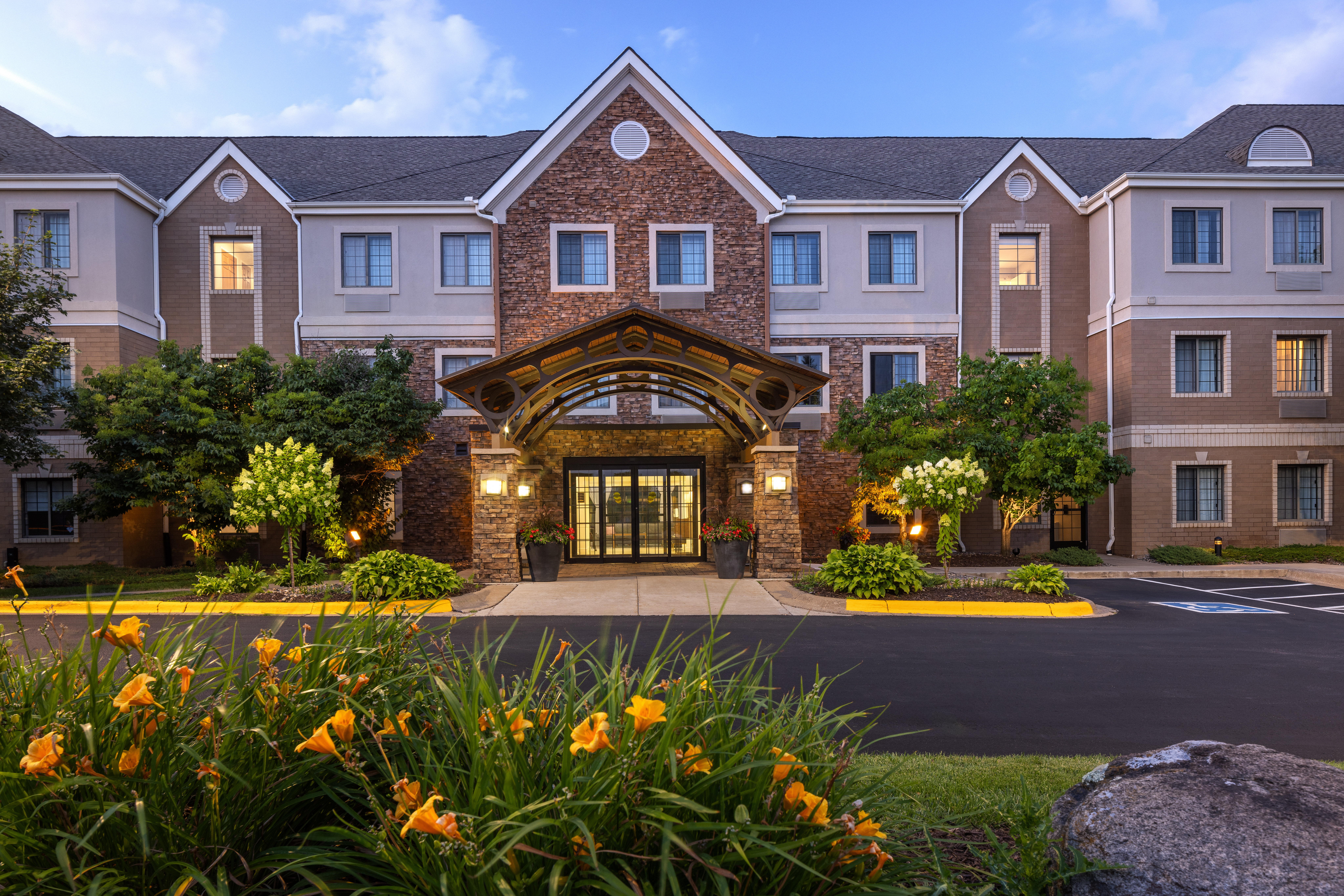 staybridge suites mpls maple grove arbor lakes by ihg