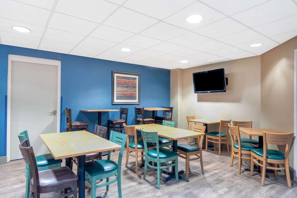 days inn by wyndham eagan minnesota near mall of america