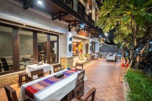 vong kham sene hotel