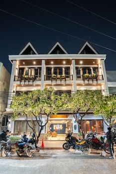 vong kham sene hotel