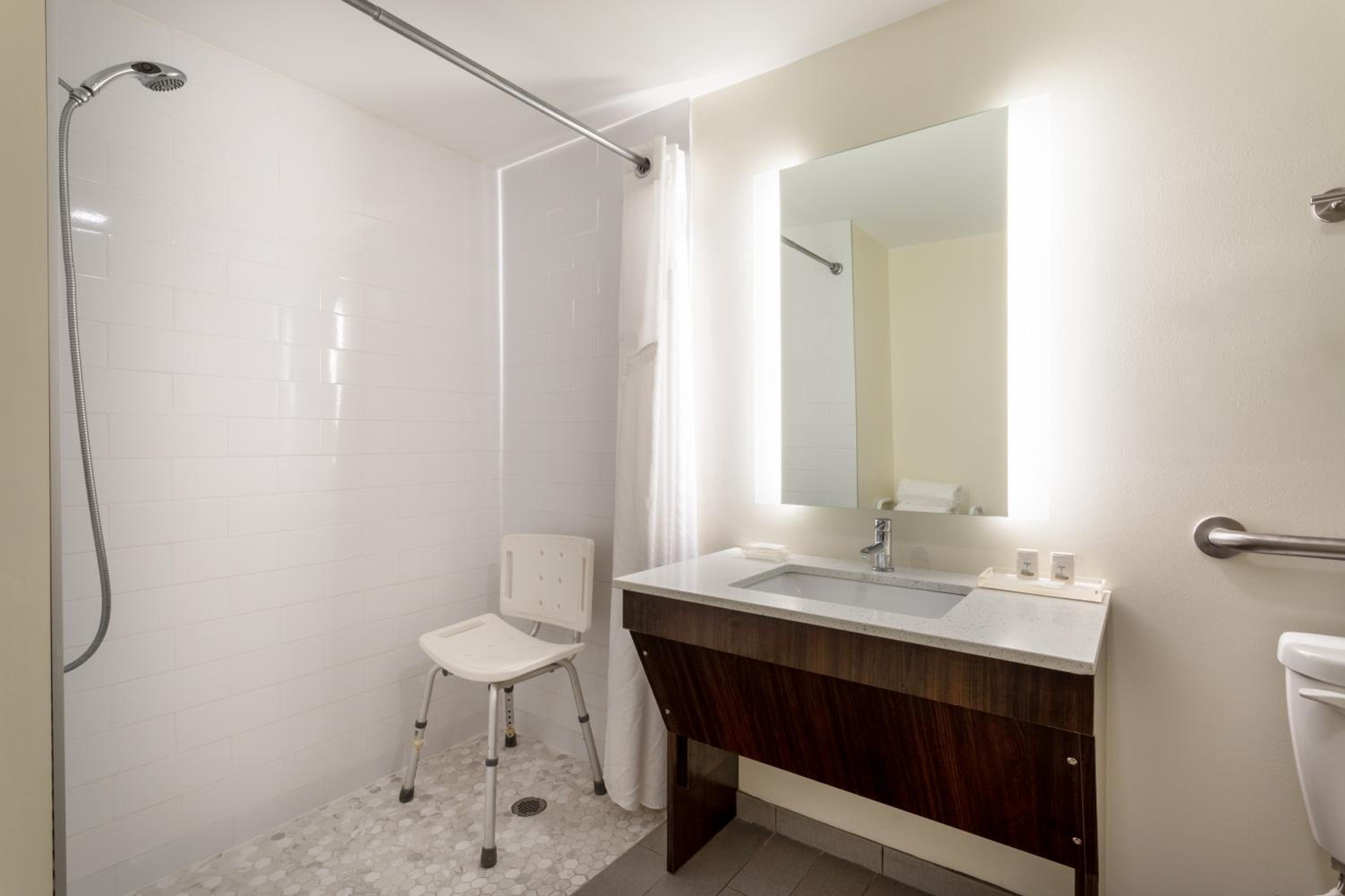 holiday inn tampa north by ihg