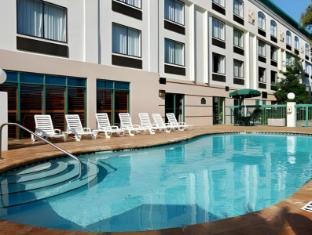 holiday inn tampa north by ihg