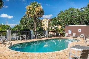 holiday inn tampa north by ihg