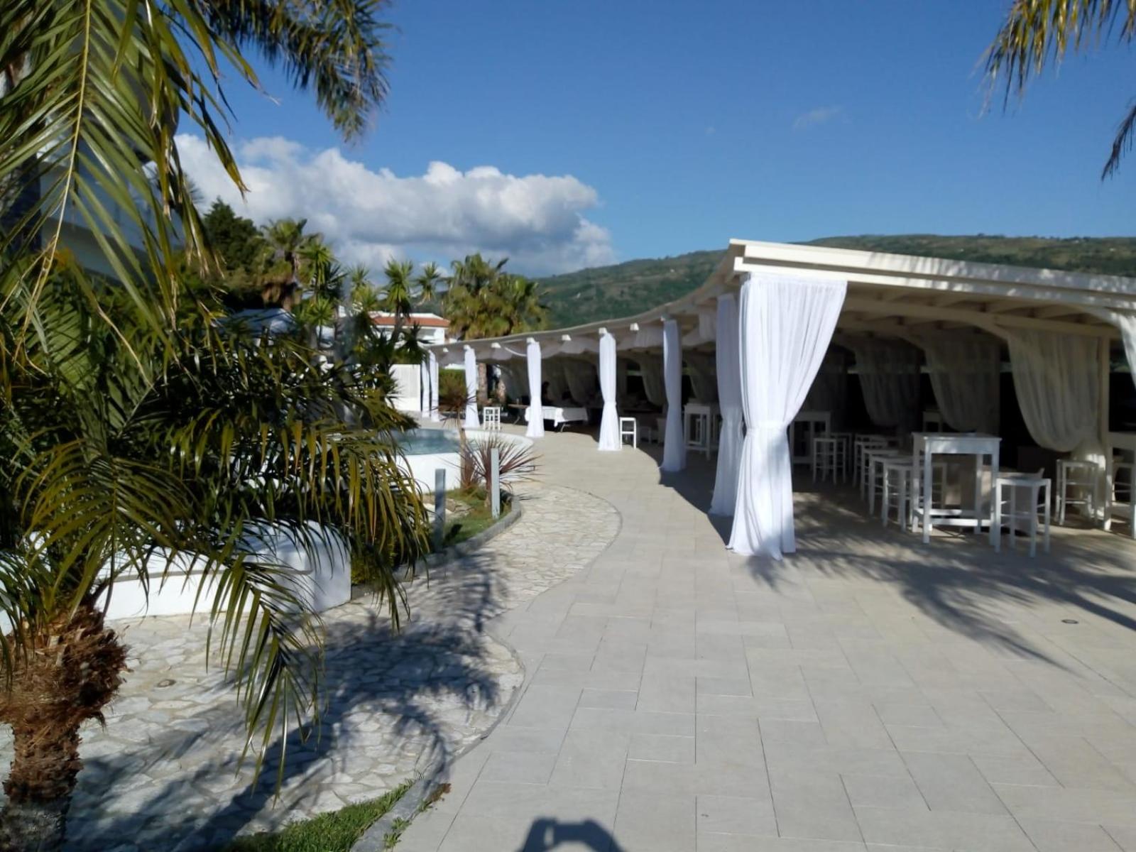 sunshine club hotel and beauty