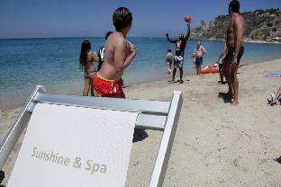 sunshine club hotel and beauty