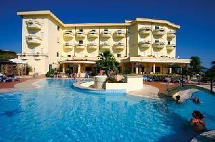 sunshine club hotel and beauty