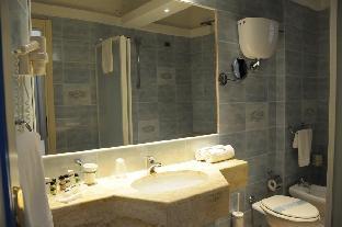 sunshine club hotel and beauty