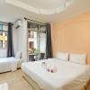 Arya Eightball Records Hotel,,3 star