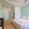 Arya Eightball Records Hotel,,3 star