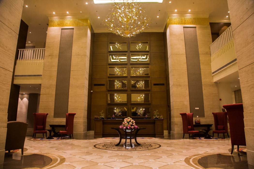 Sheraton Grand Palace Indore,India>>Indore,5 star