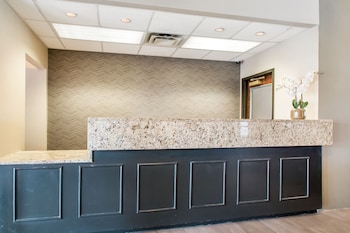 greenstay inn and suites courtview