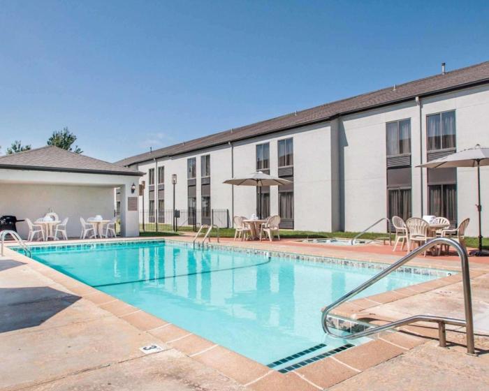 greenstay inn and suites courtview
