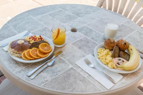 greenstay inn and suites courtview