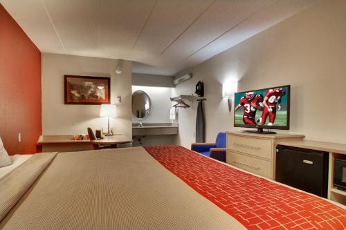 red roof inn st louis westport maryland heights