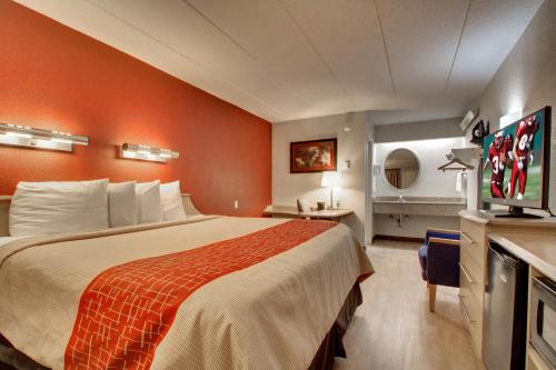 red roof inn st louis westport maryland heights