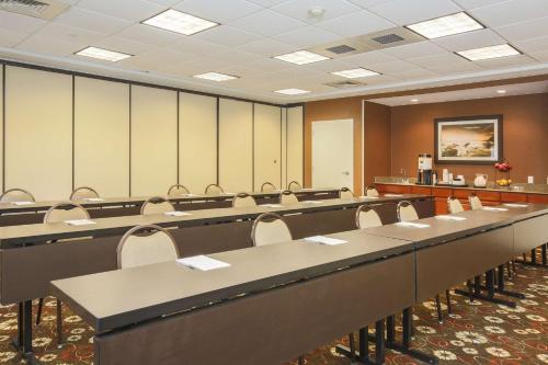 hampton inn and suites camarillo