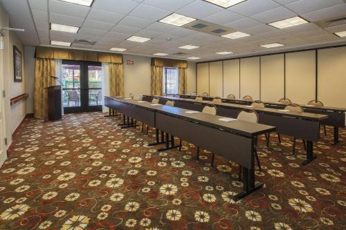 hampton inn and suites camarillo