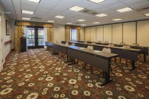 hampton inn and suites camarillo