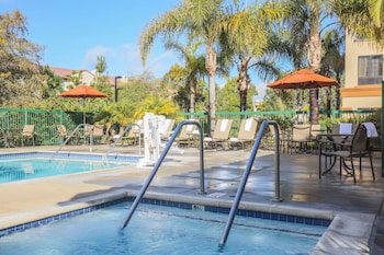 Hampton Inn And Suites Camarillo,Los Angeles>>Camarillo,3 star