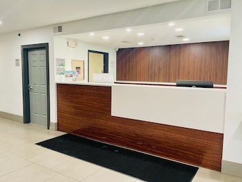 wingate by wyndham matthews charlotte