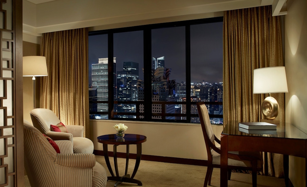 the portman ritz carlton shanghai