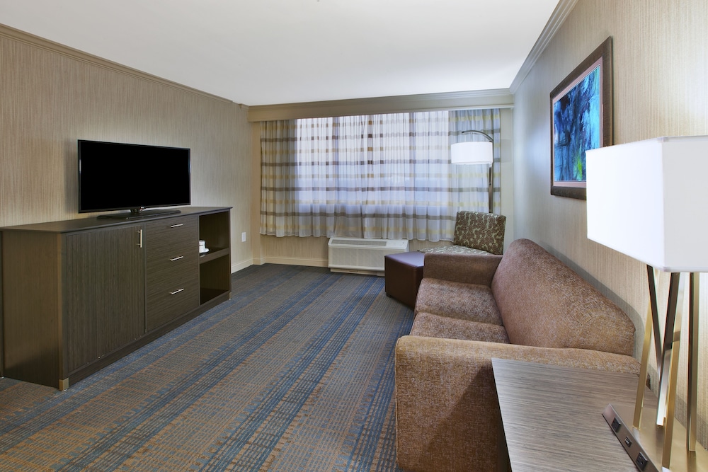 holiday inn columbus dwtn capitol square by ihg