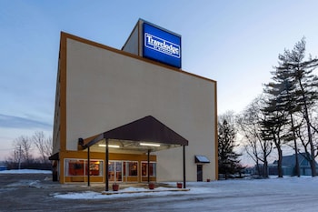 Travelodge By Wyndham Cleveland Airport,Brooklyn>>Brook Park,2 star