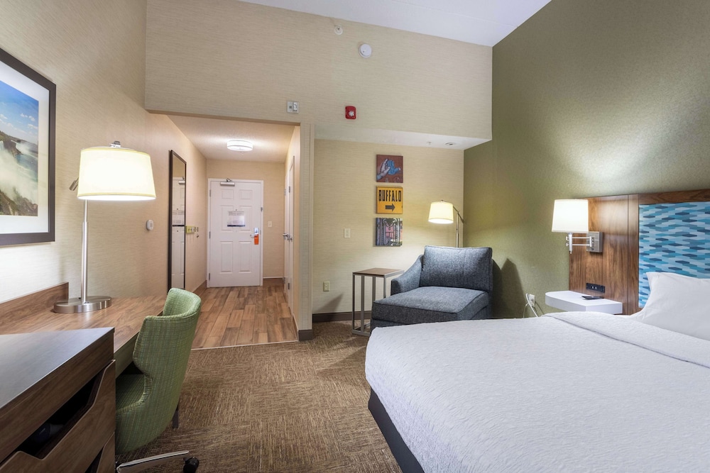hampton inn buffalo south i 90