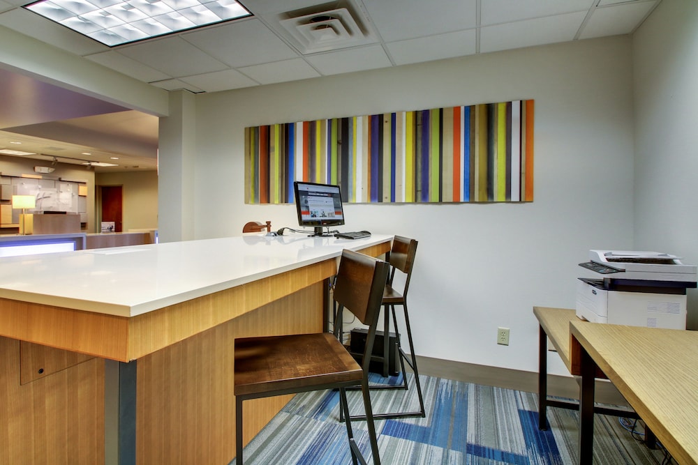 holiday inn express milwaukee north brown deer mequon by ihg