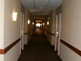 holiday inn express milwaukee north brown deer mequon by ihg