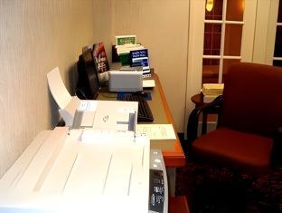 holiday inn express milwaukee north brown deer mequon by ihg