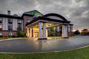 holiday inn express milwaukee north brown deer mequon by ihg