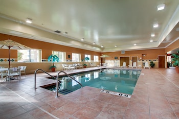 Holiday Inn Express Milwaukee North Brown Deer/Mequon By Ihg,Brown Deer>>Brookfield,3 star