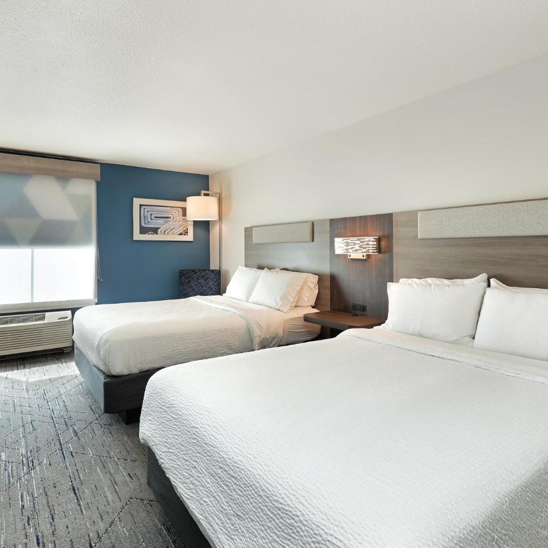 holiday inn express and suites new berlin by ihg