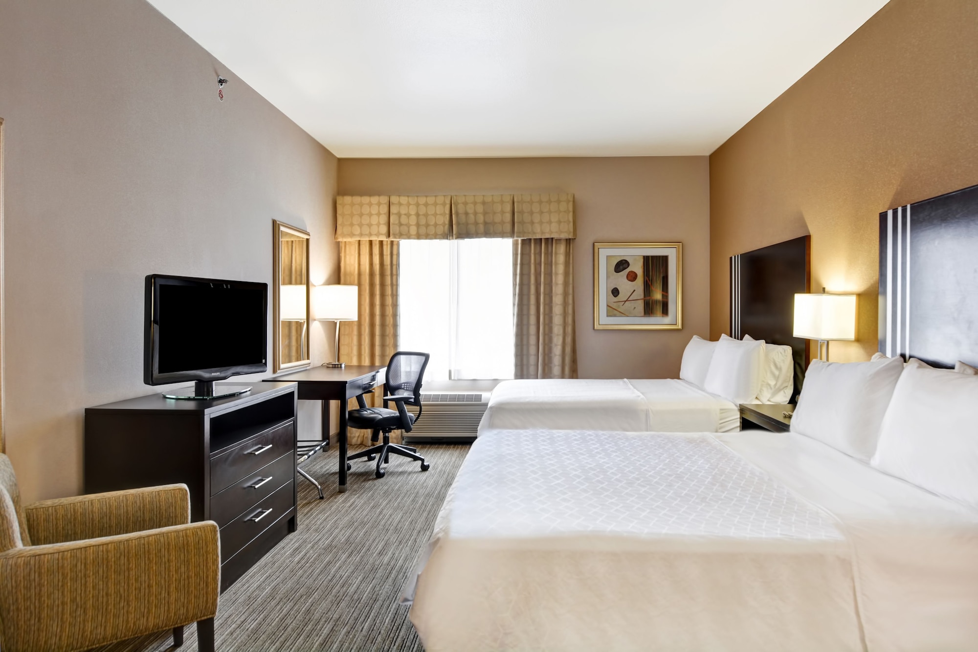 holiday inn express and suites new berlin by ihg