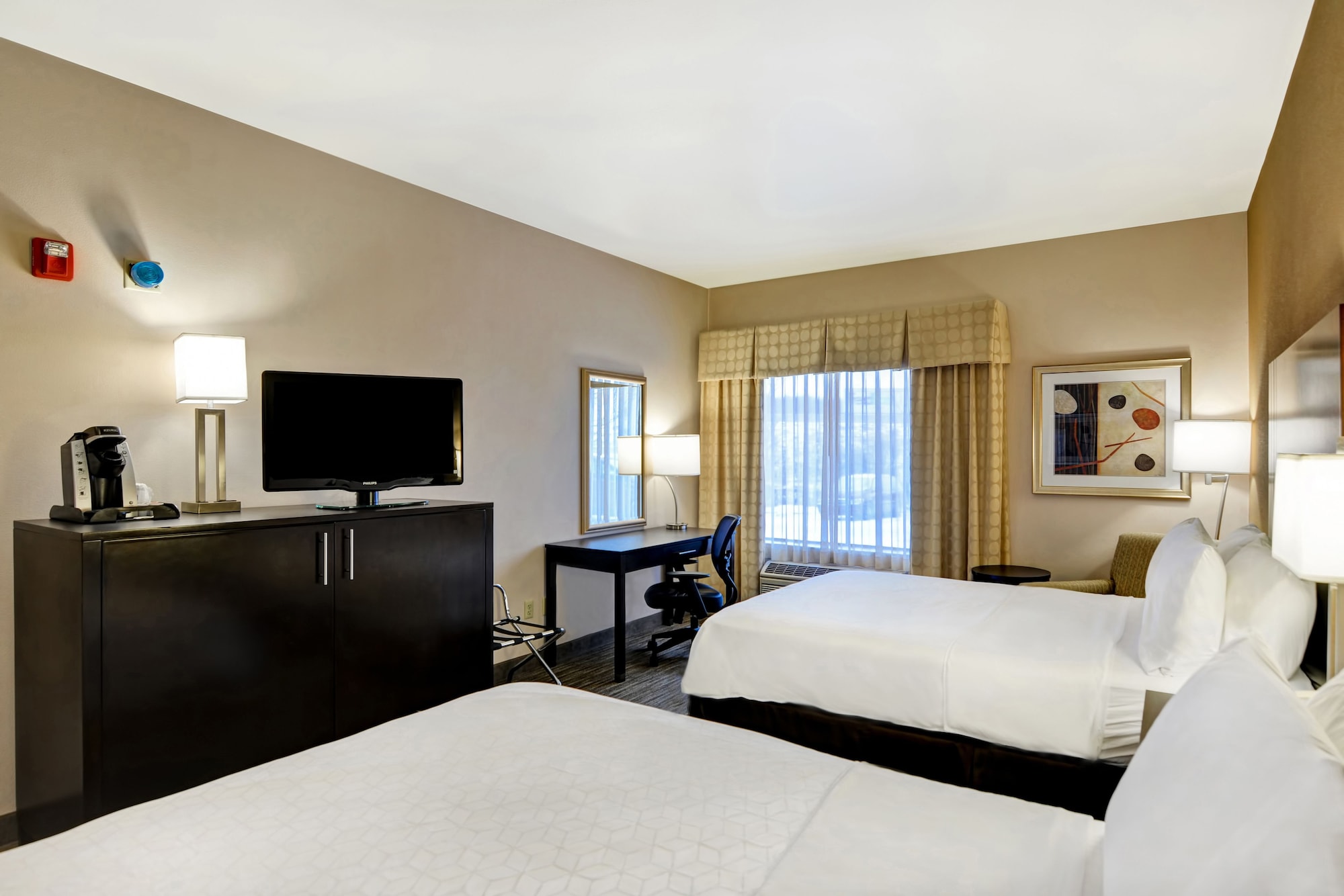 holiday inn express and suites new berlin by ihg