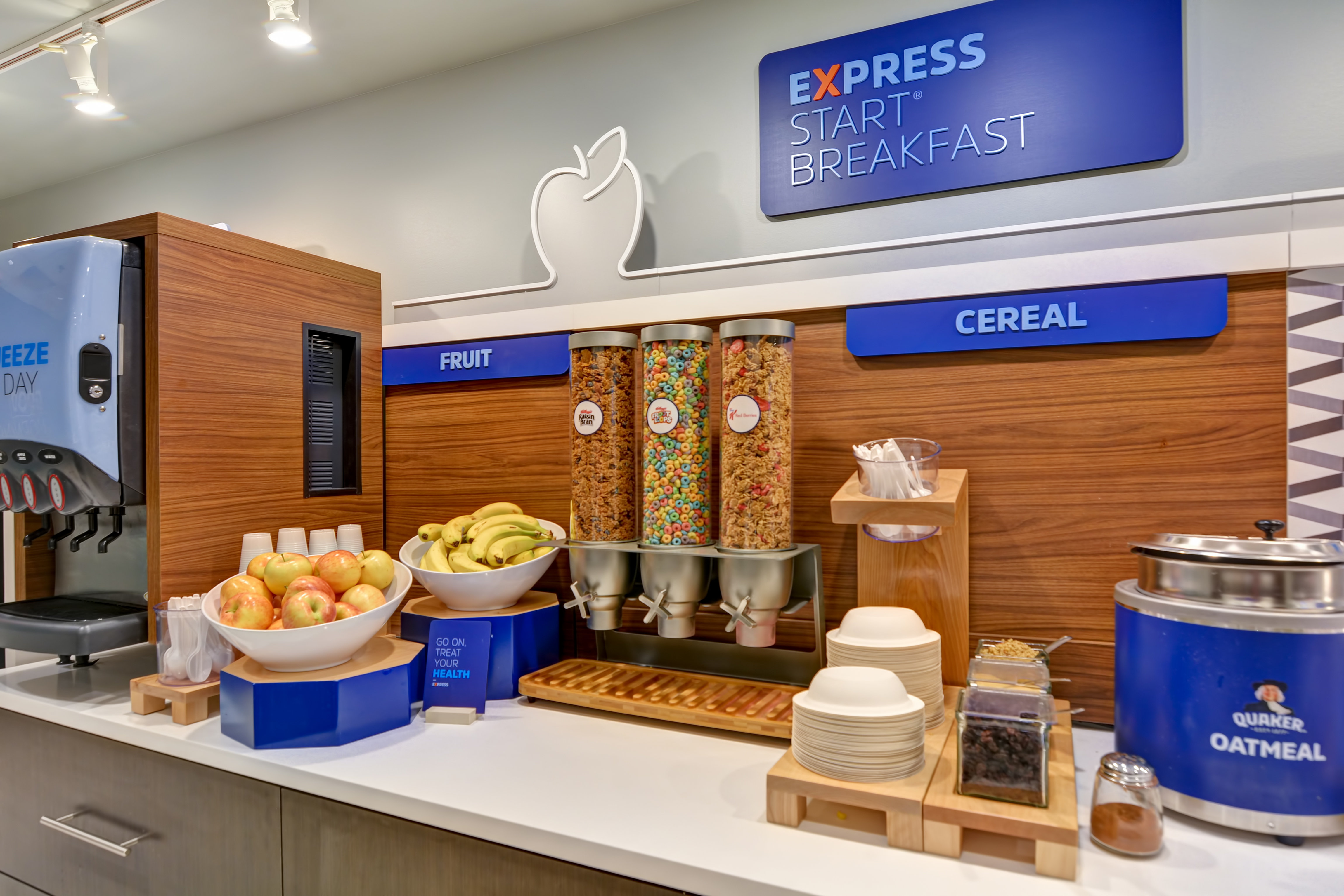 holiday inn express and suites new berlin by ihg