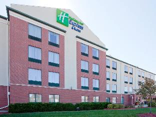 holiday inn express and suites new berlin by ihg