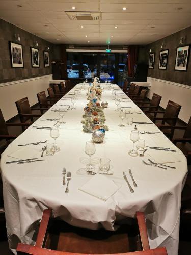 hotel acadie eragny sur oise