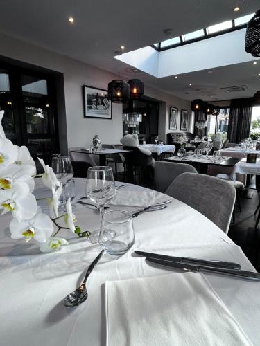 hotel acadie eragny sur oise