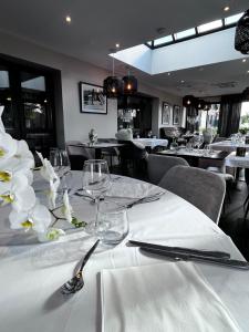 hotel acadie eragny sur oise