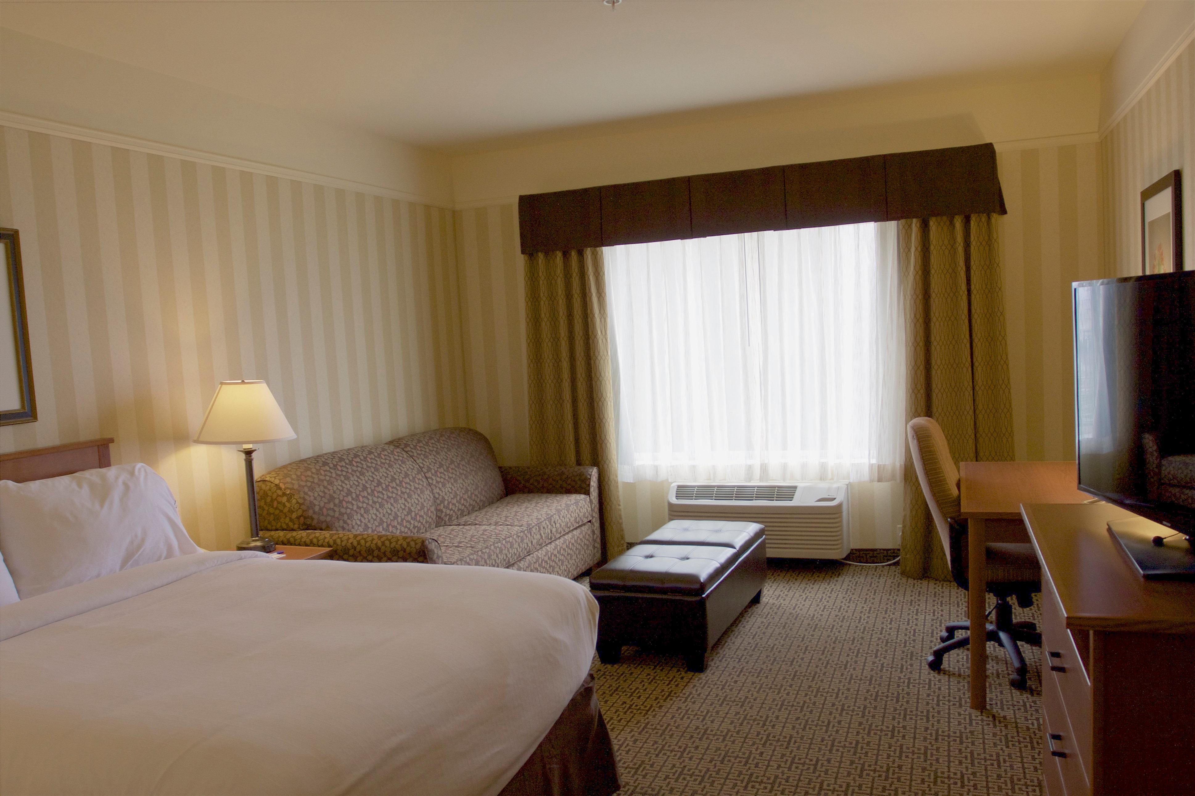 holiday inn express and suites astoria by ihg