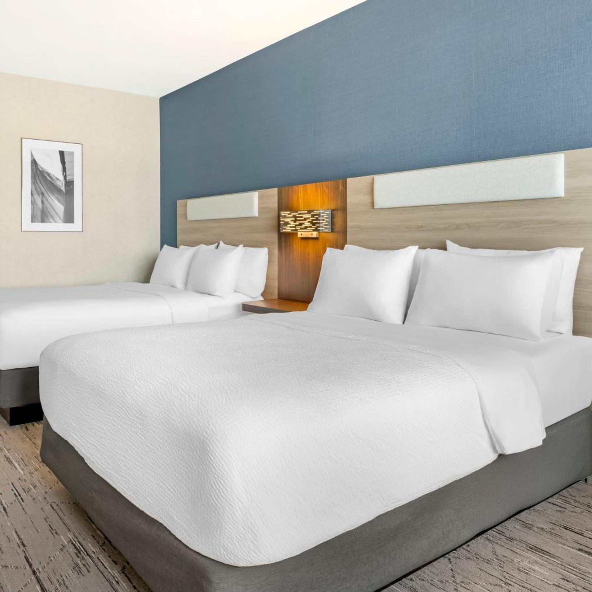 holiday inn express and suites astoria by ihg