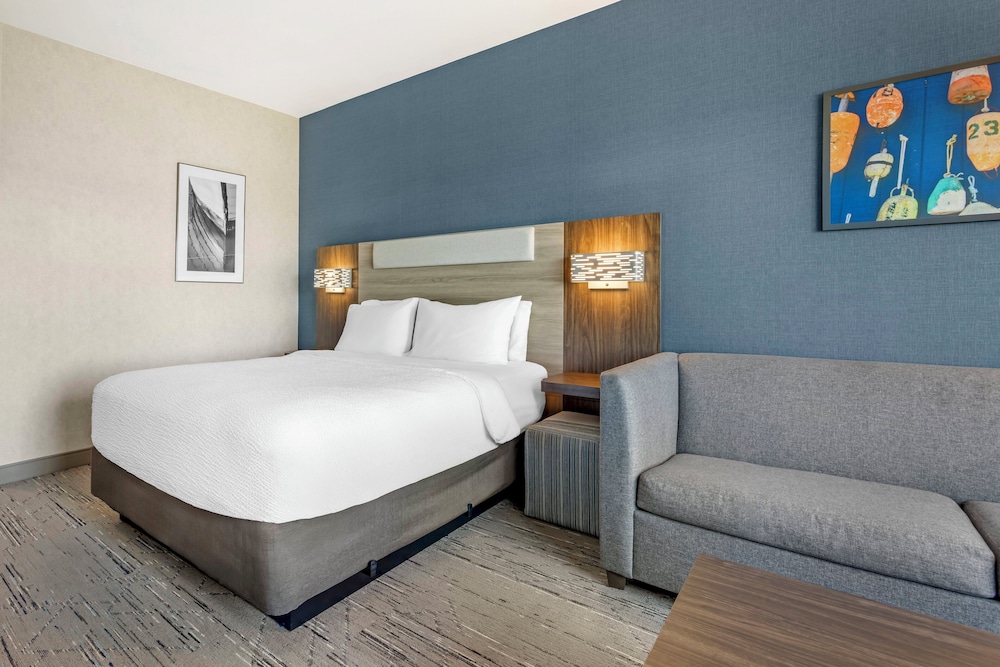 holiday inn express and suites astoria by ihg