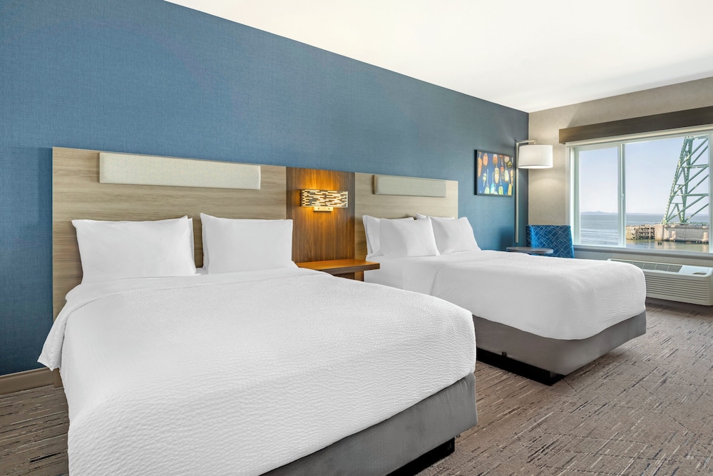 holiday inn express and suites astoria by ihg
