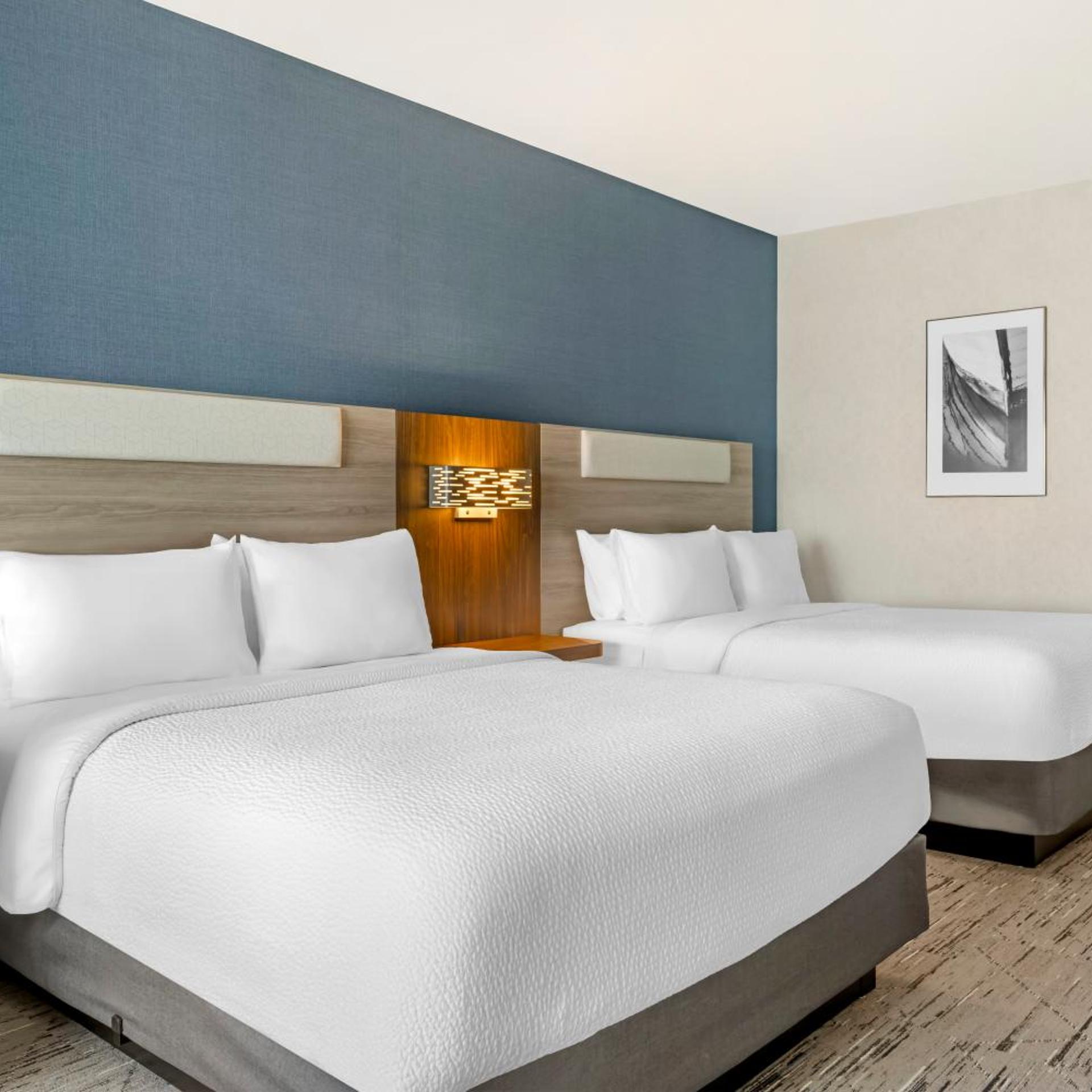 holiday inn express and suites astoria by ihg