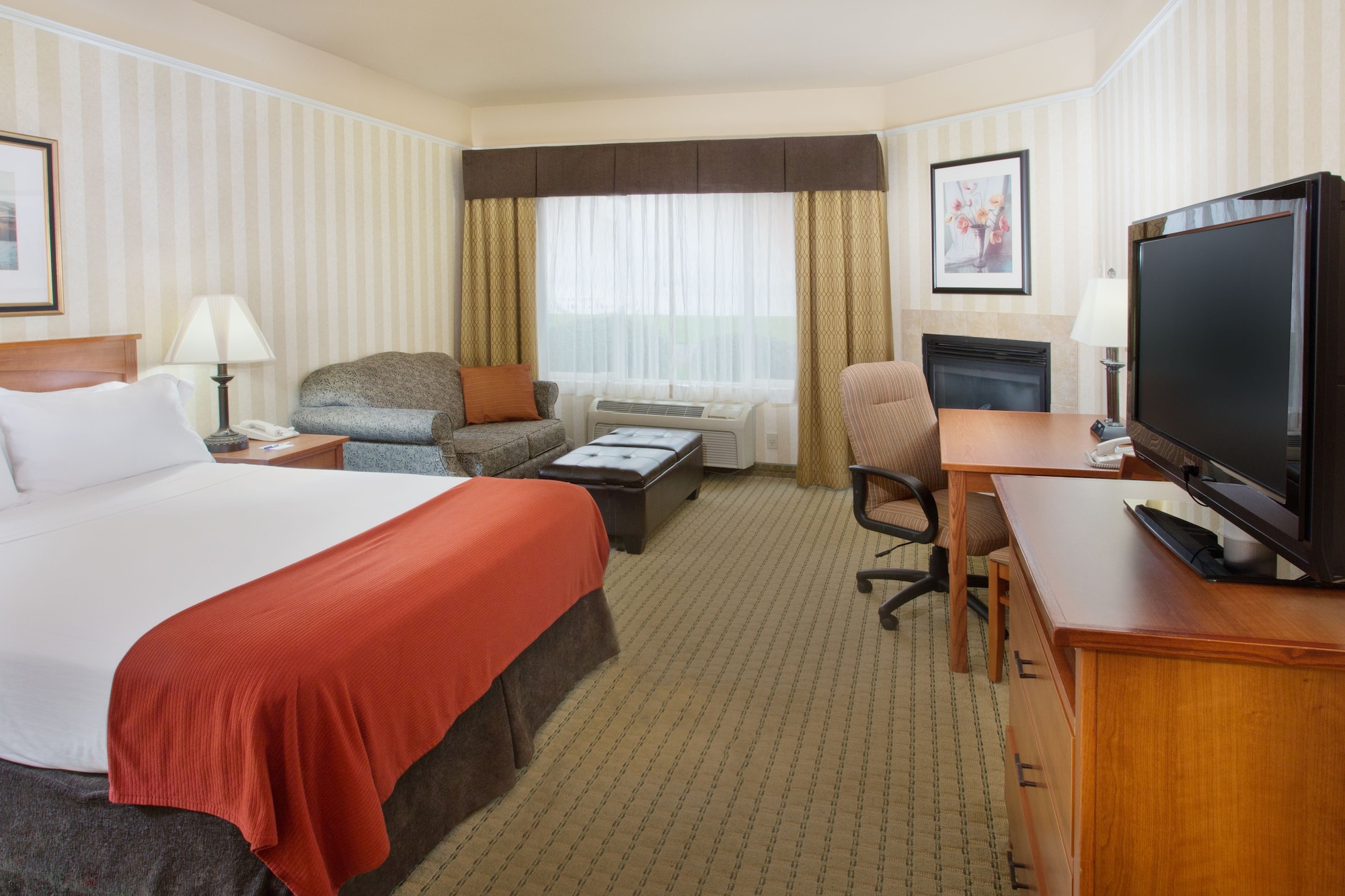 holiday inn express and suites astoria by ihg